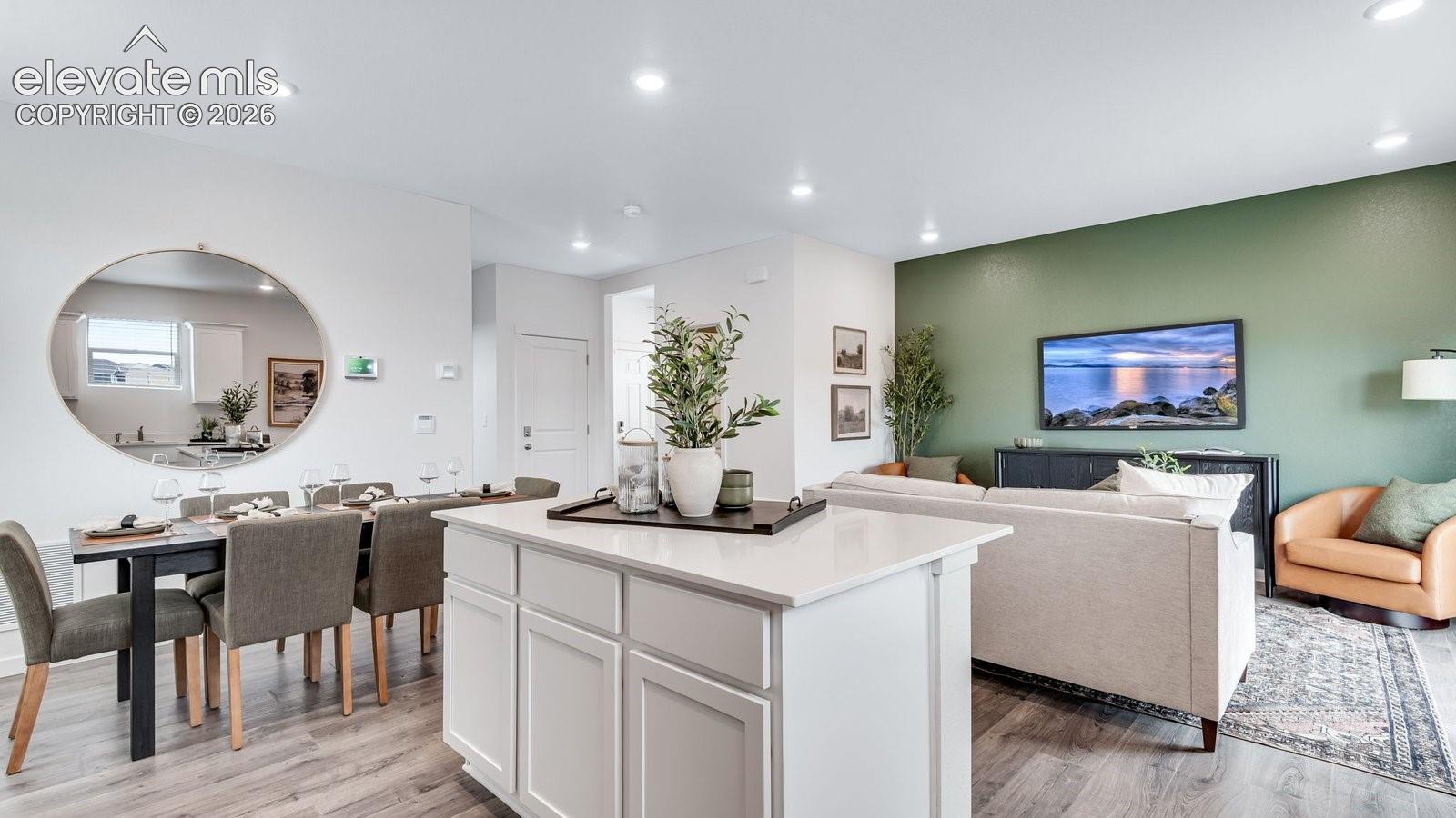 Listing photo 12 for 3675 Glenna Place