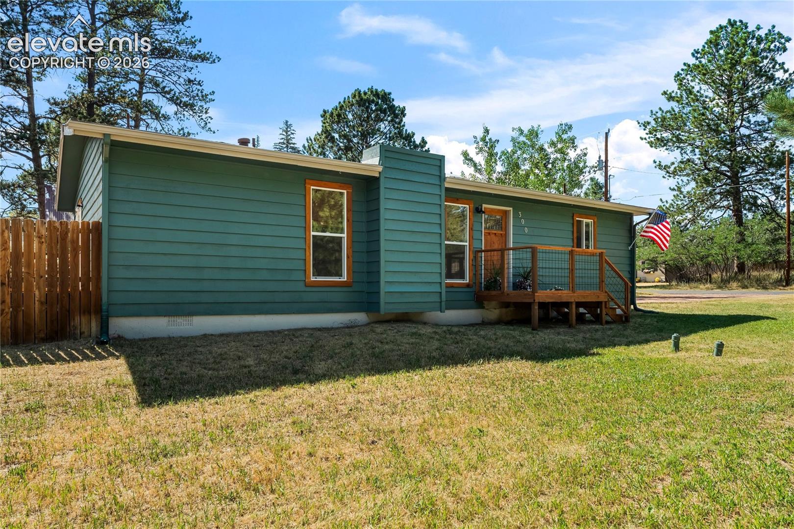 300 Fairview Street, photo 9