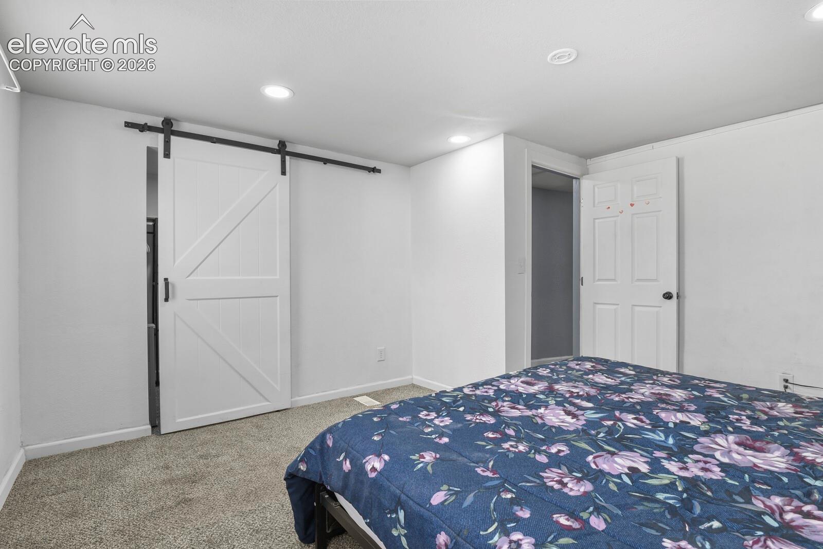 Listing photo 17 for 1640 Jackson Street