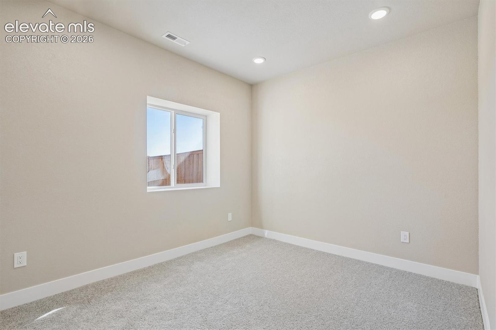 Listing photo 28 for 7907 Grey Bark Way