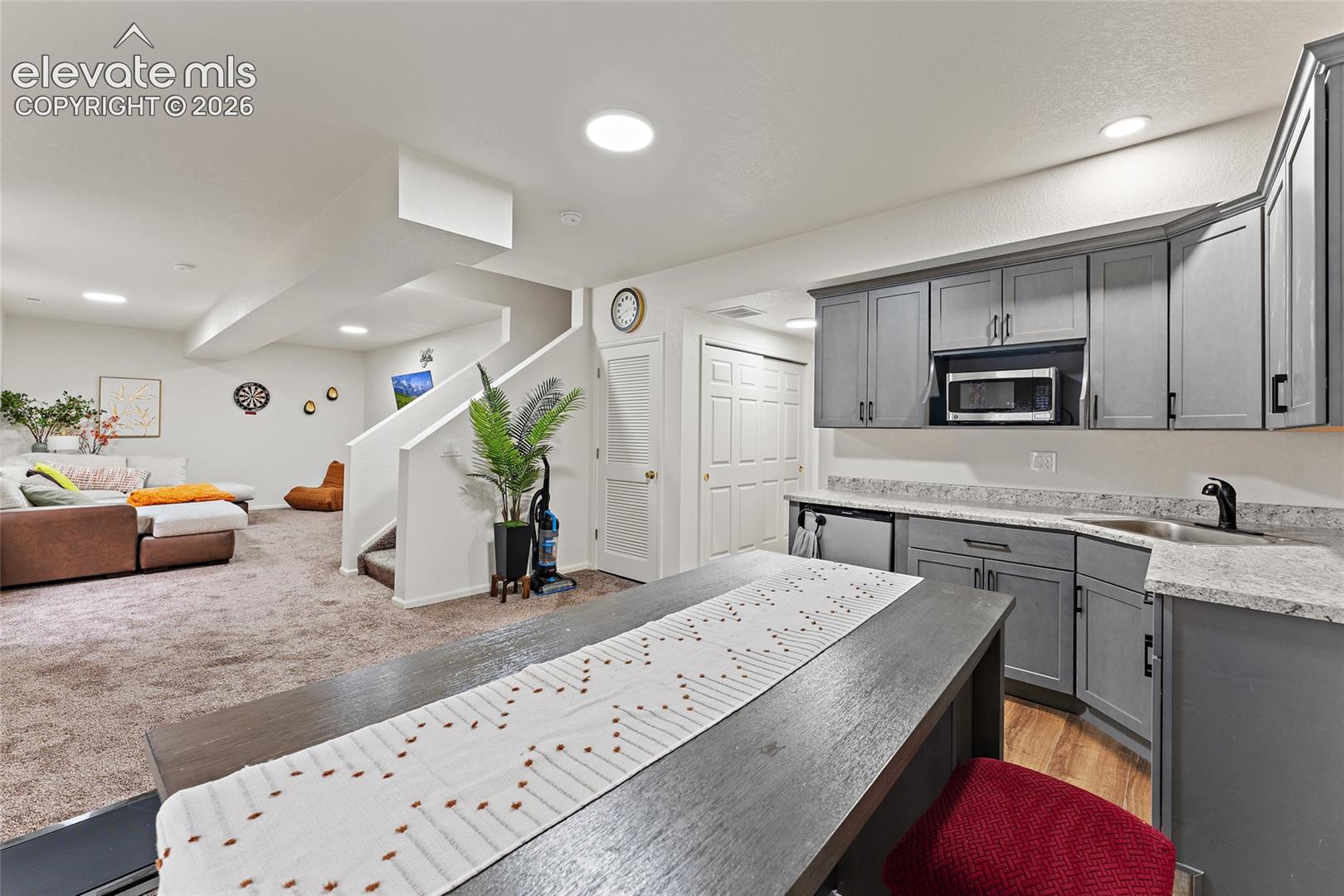 Listing photo 33 for 7777 Candlelight Lane