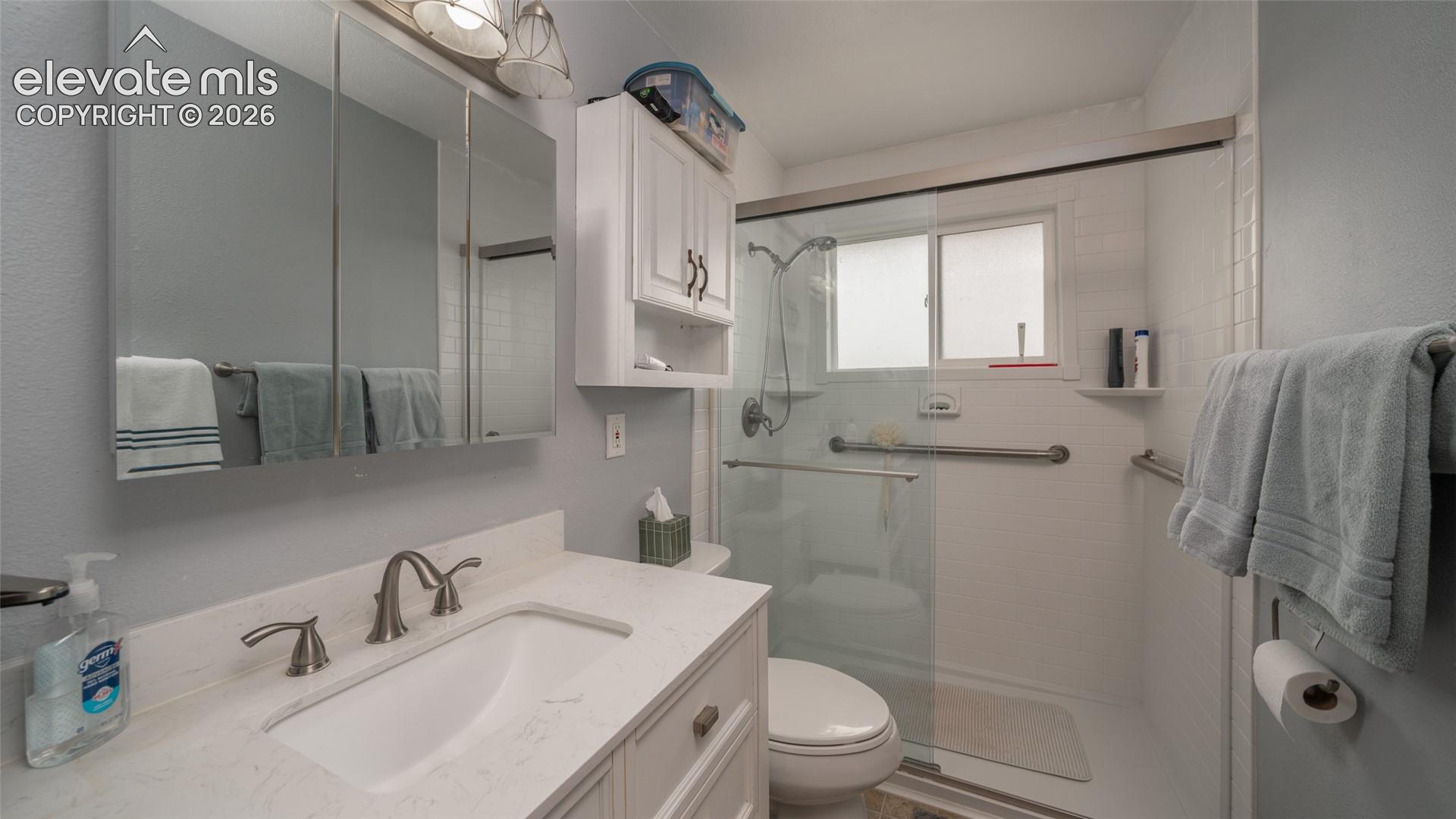Listing photo 8 for 3 Otowi Drive