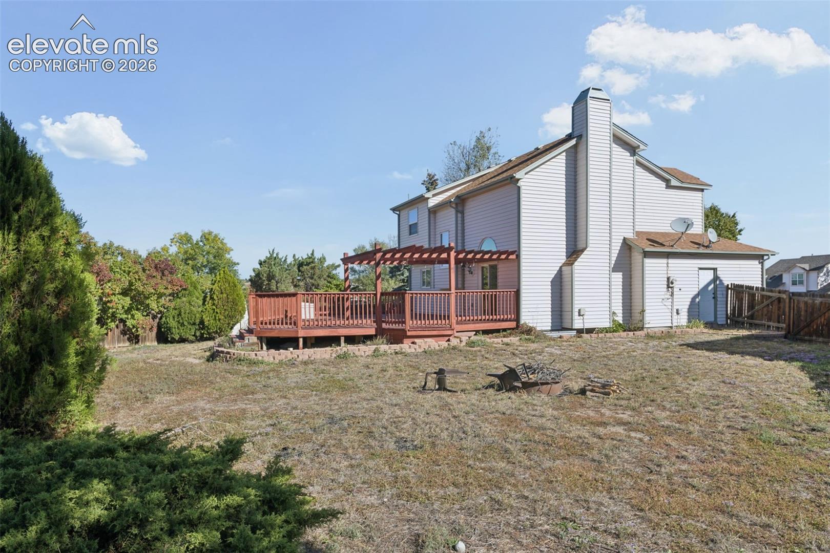 Listing photo 33 for 6420 Stonehedge Drive