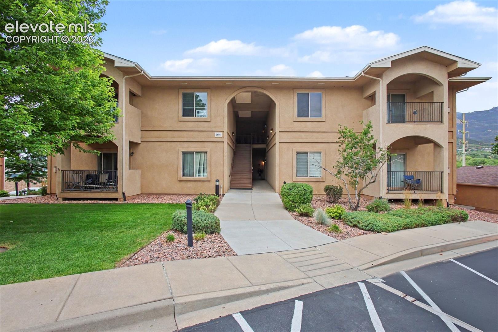 1695 Little Bear Creek Point