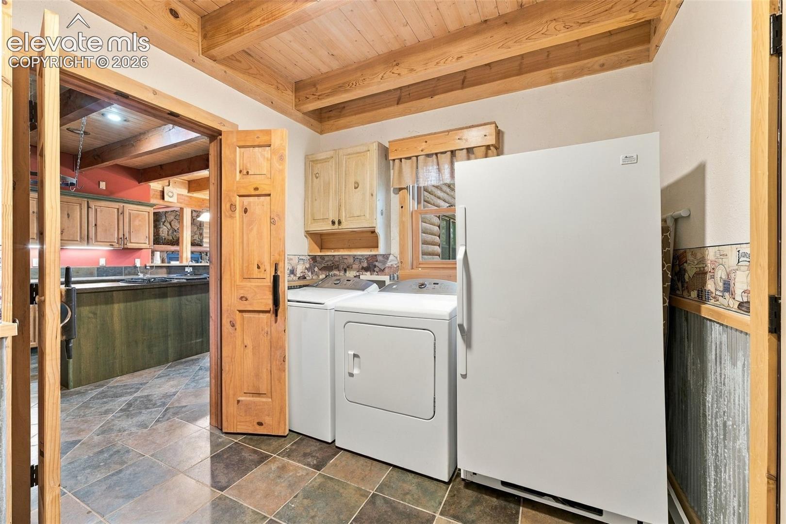 Listing photo 37 for 2362 Black Fawn Lane