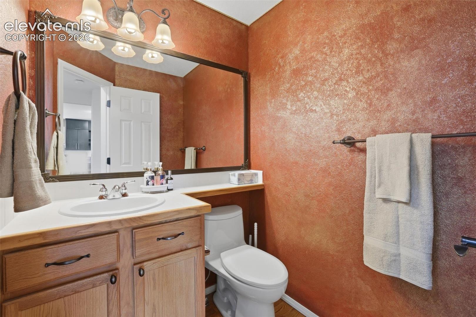 1353 Lookout Springs Drive, photo 23