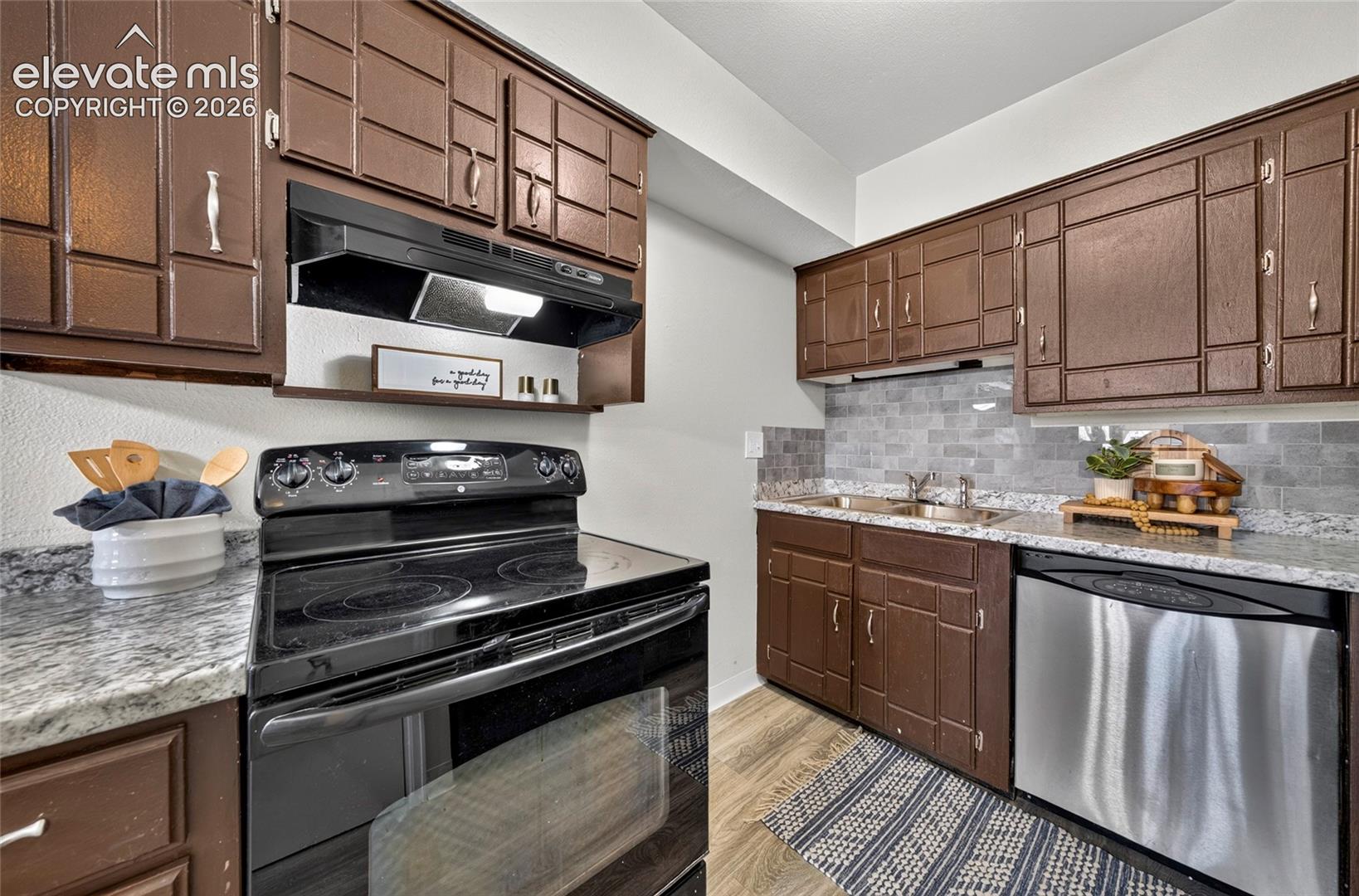 Listing photo 9 for 1103 Willow Bend Circle 4