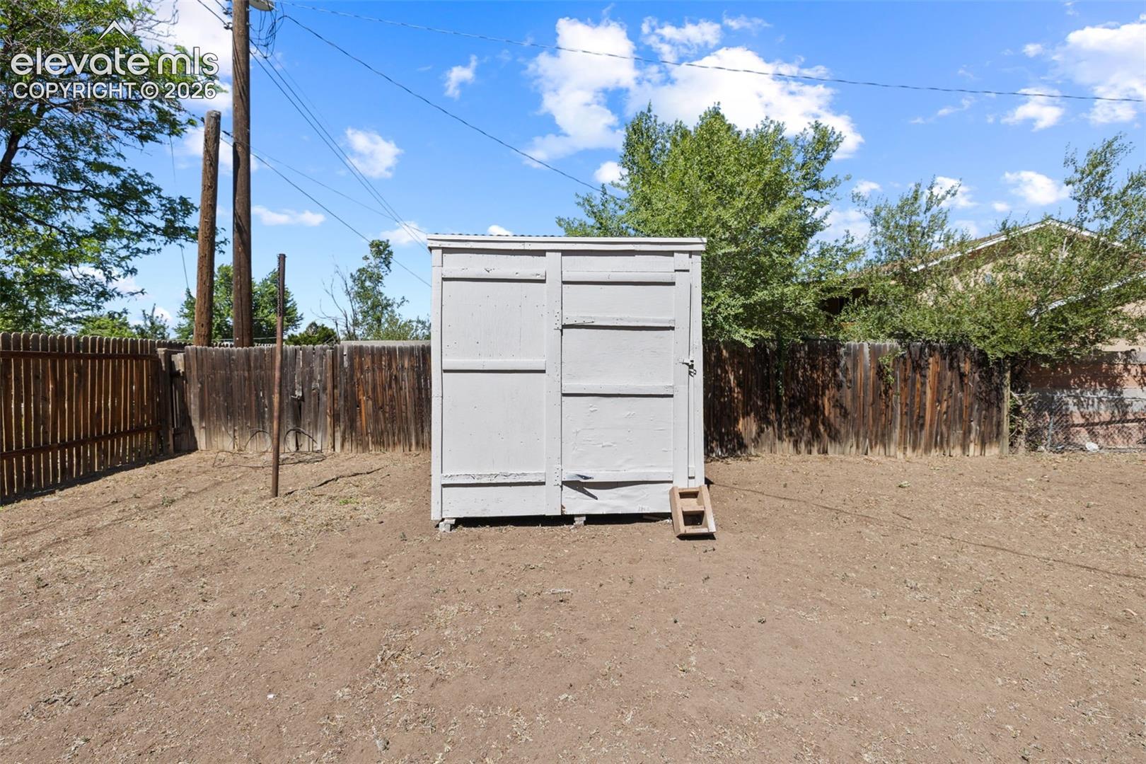 2540 Naples Drive, photo 29