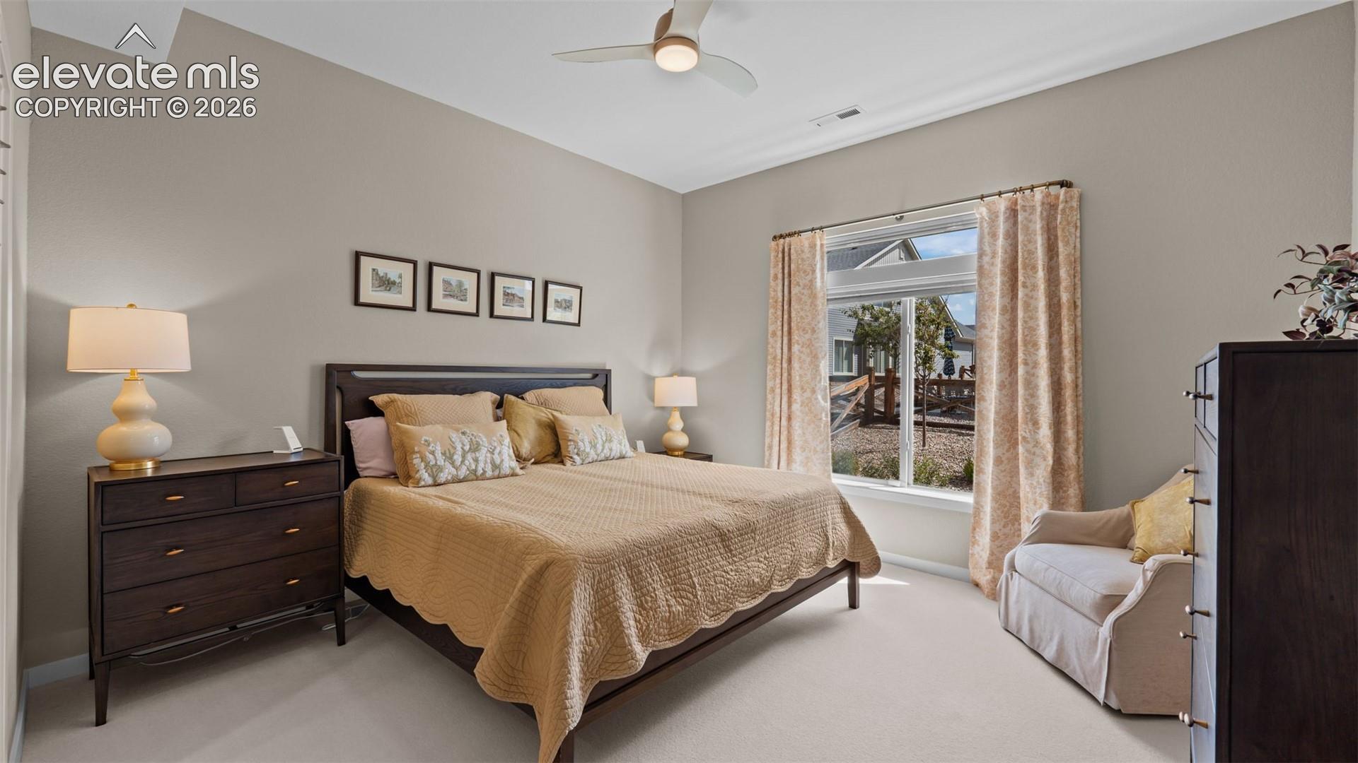 Listing photo 10 for 6055 Bennach Grove