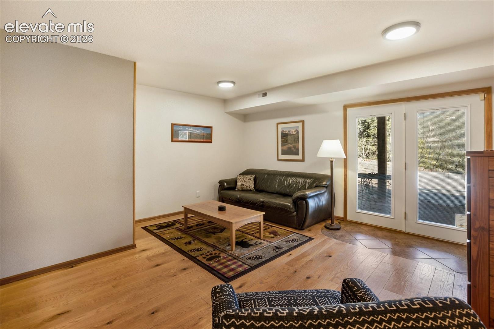 Listing photo 32 for 493 Horseshoe Drive