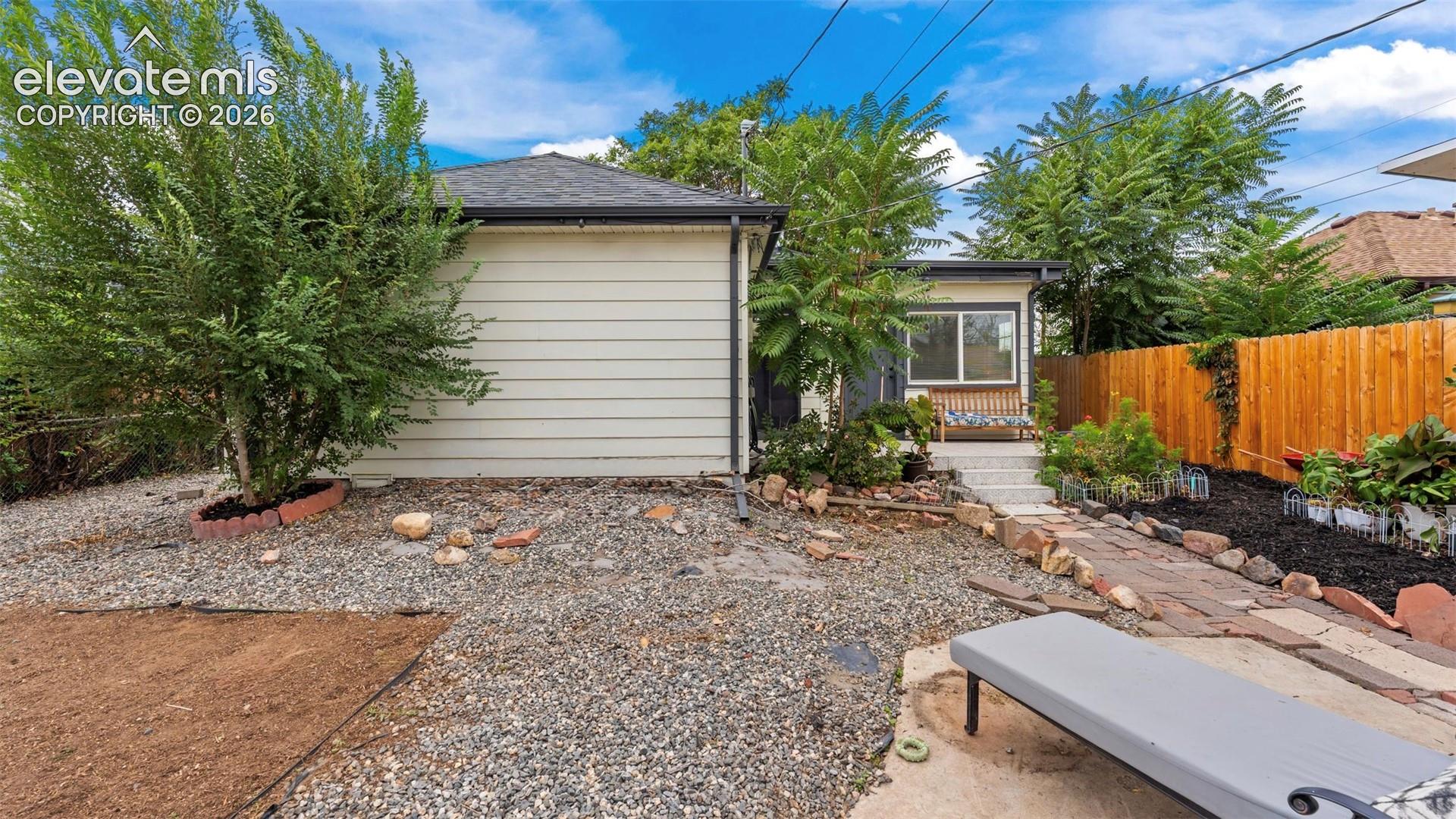 Listing photo 29 for 1380 Trenton Street