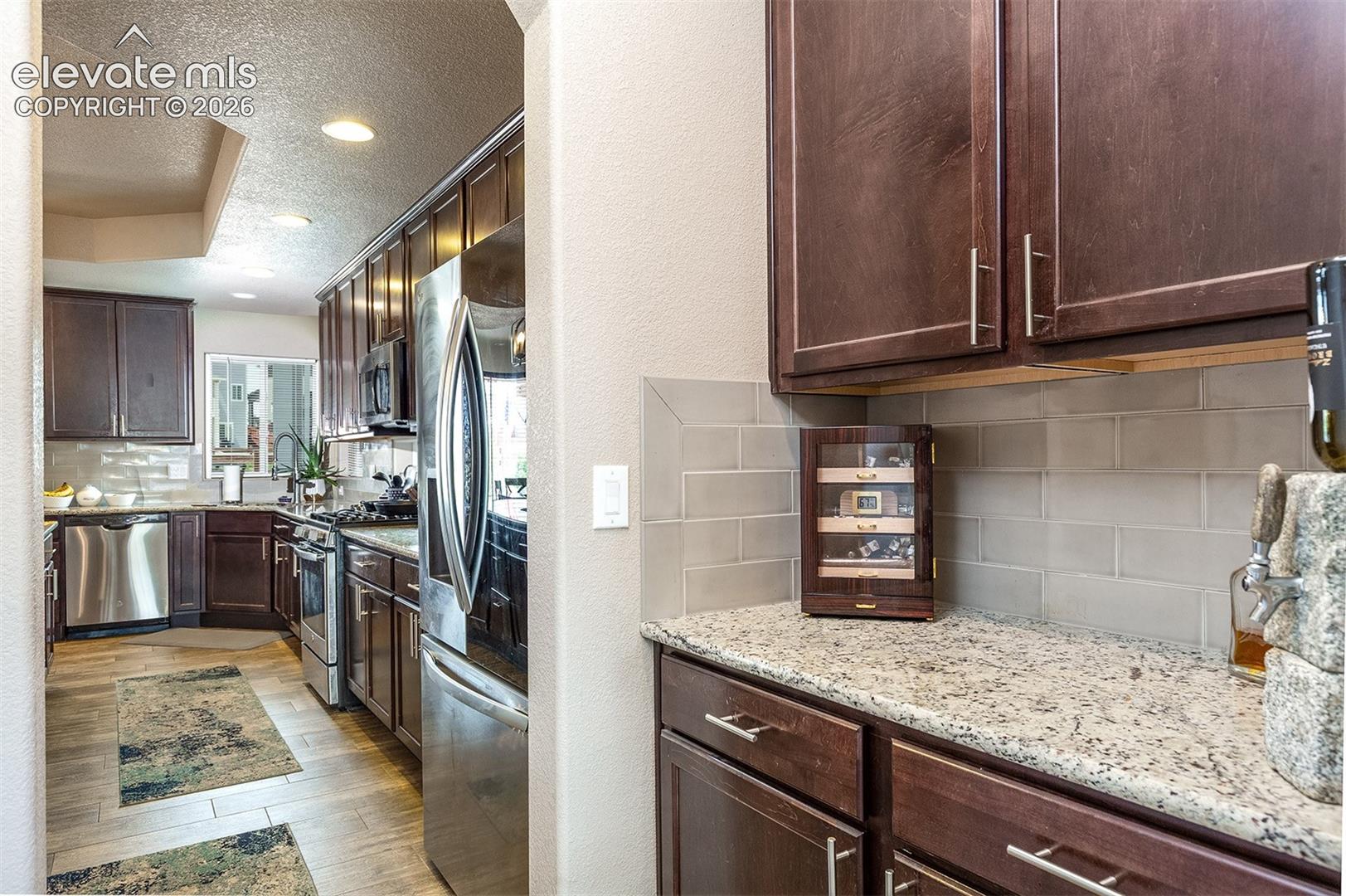 Listing photo 9 for 9652 Emerald Vista Drive