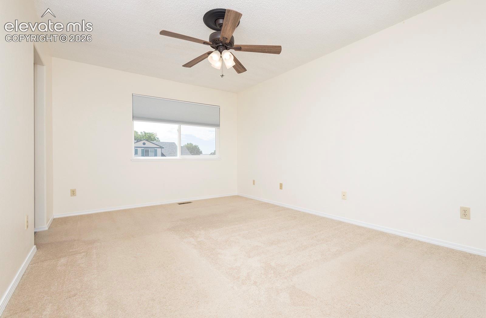 Listing photo 14 for 11136 Berry Farm Road