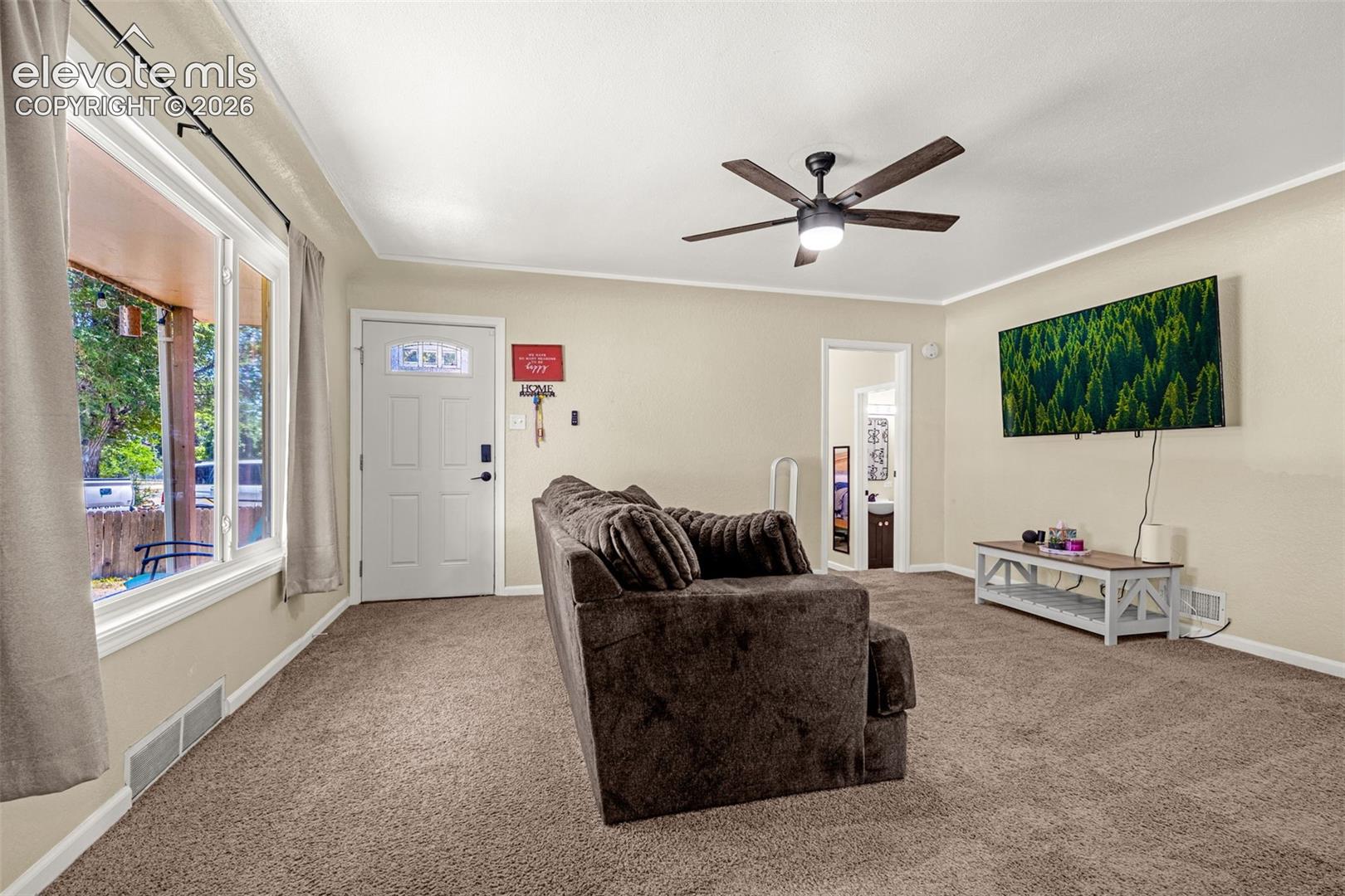 Listing photo 6 for 3023 2nd Avenue