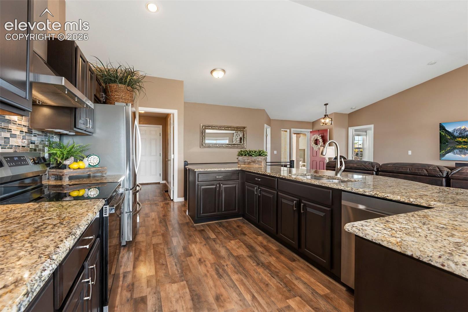 Listing photo 9 for 11803 Shadow Creek Court