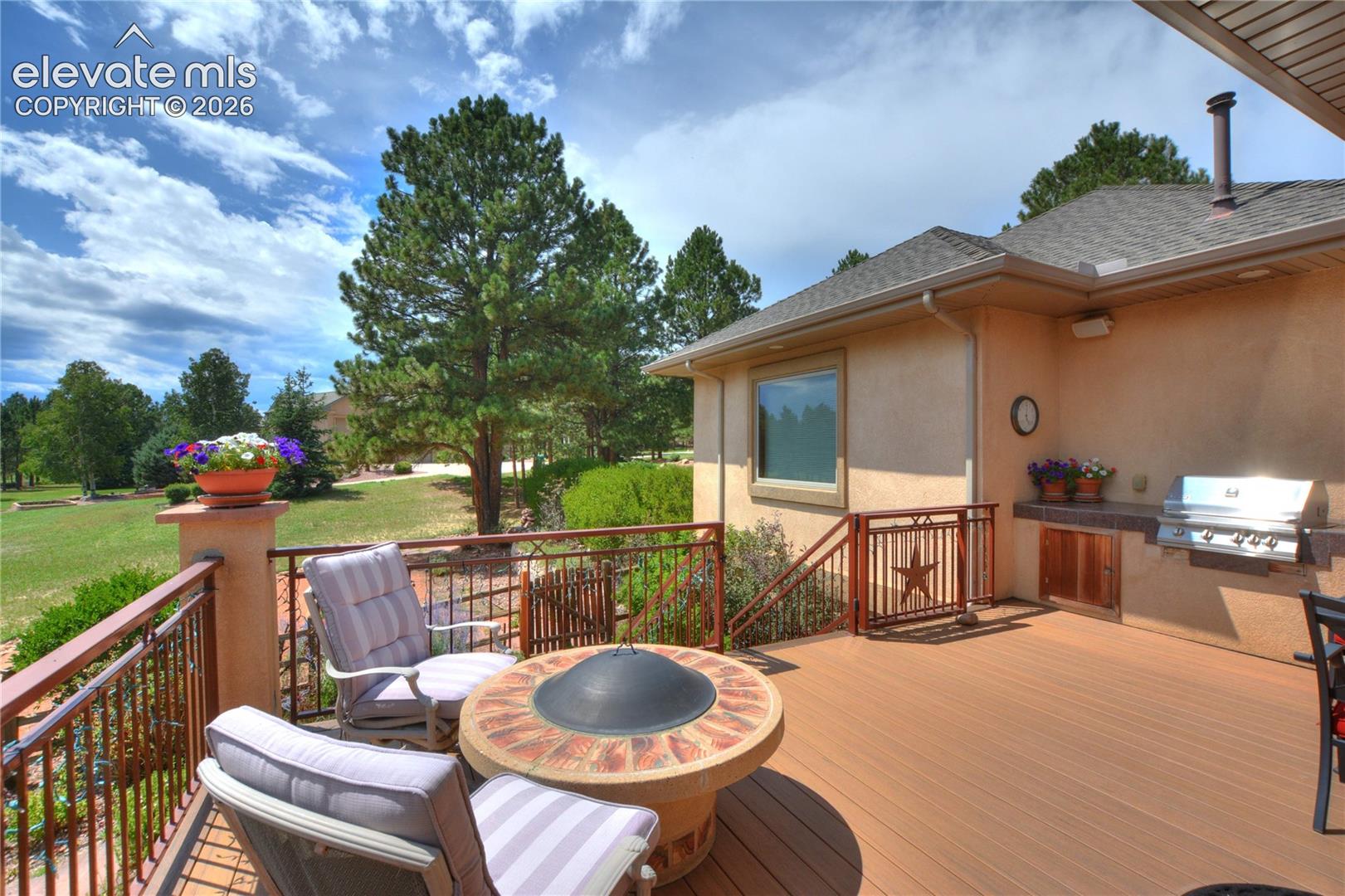 Listing photo 18 for 19315 Bardsley Place