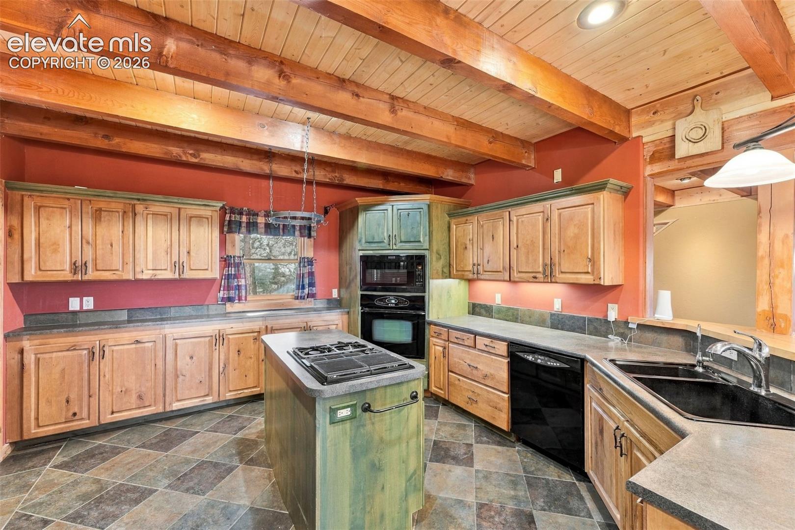 Listing photo 11 for 2362 Black Fawn Lane