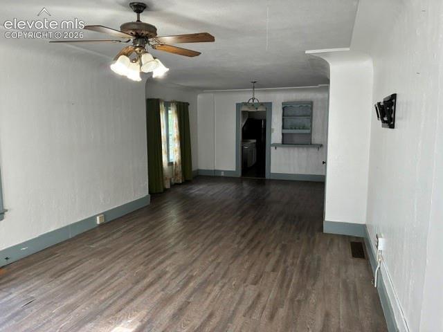 Listing photo 4 for 815 Bragdon Avenue