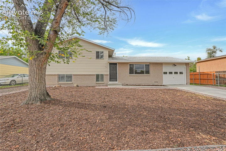 316 Cranbrook Circle — listing photo