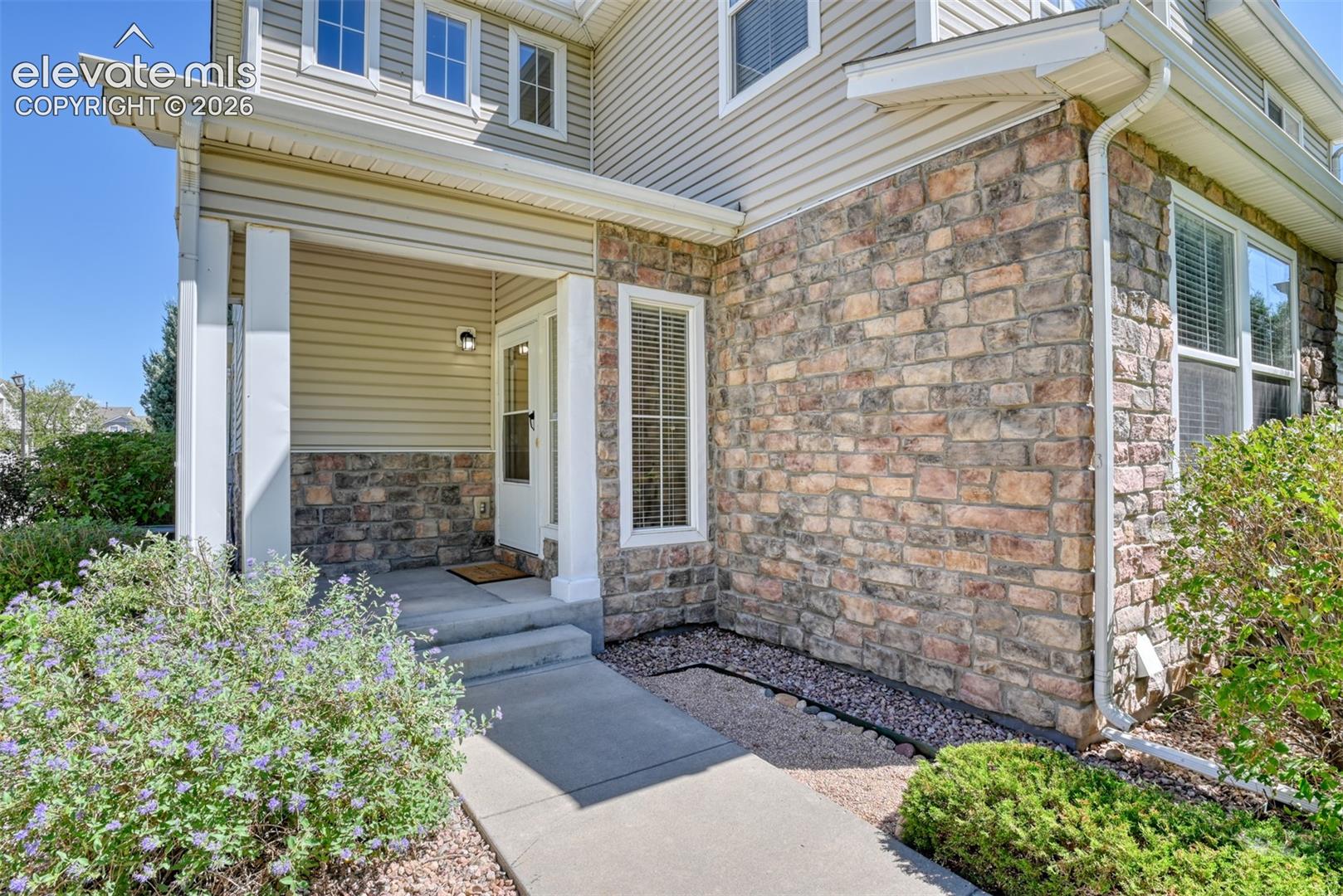 Listing photo 3 for 7168 Yampa River Heights