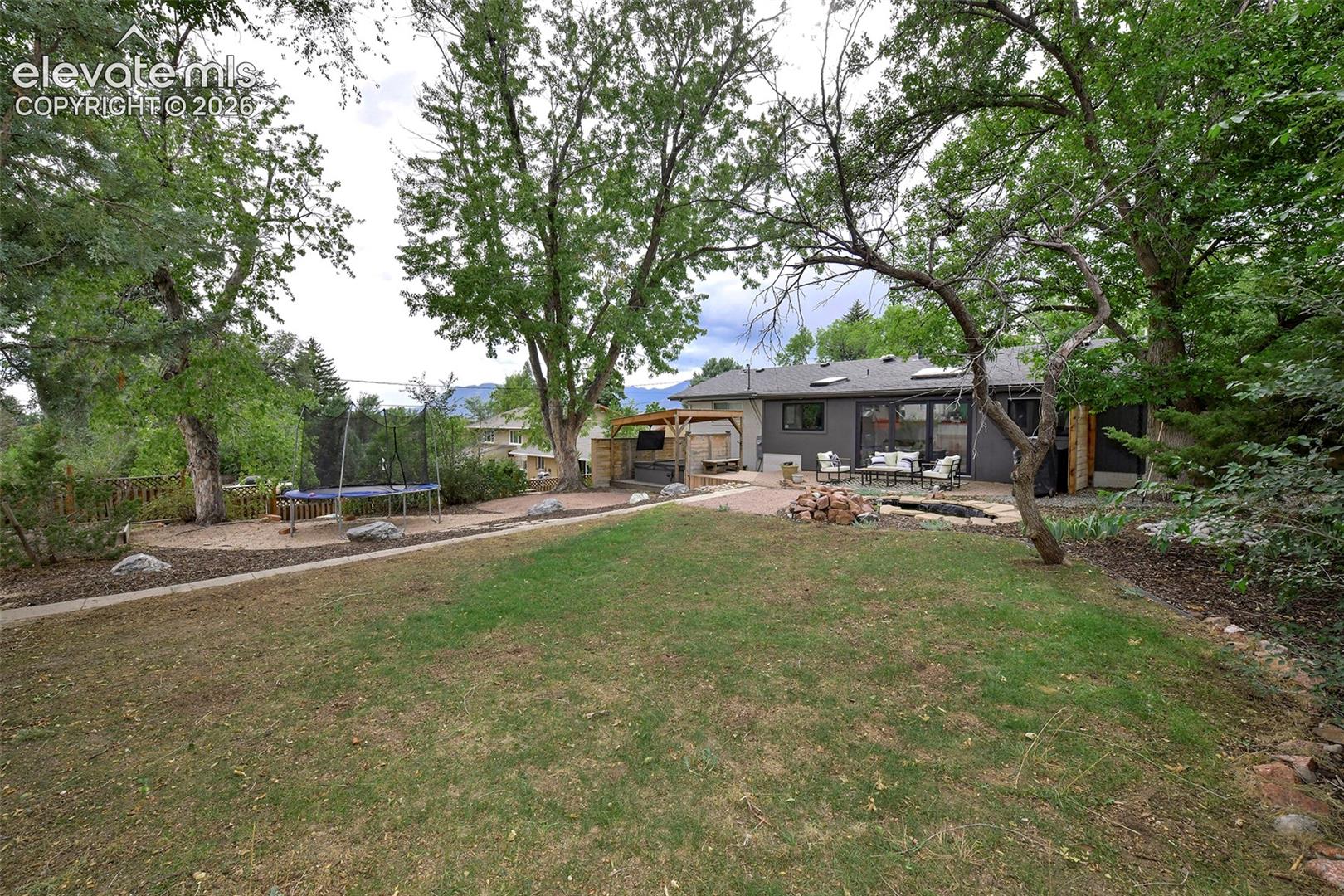 2227 Condor Street, photo 42