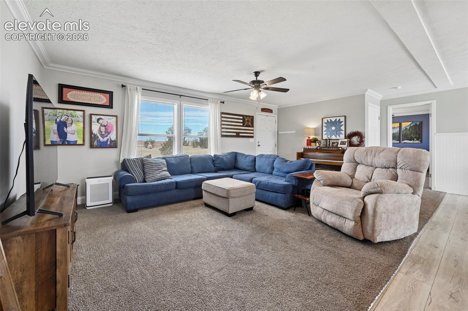 Listing photo 4 for 5717 Sengbeil Road