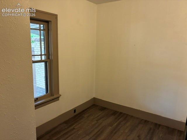 Listing photo 8 for 815 Bragdon Avenue