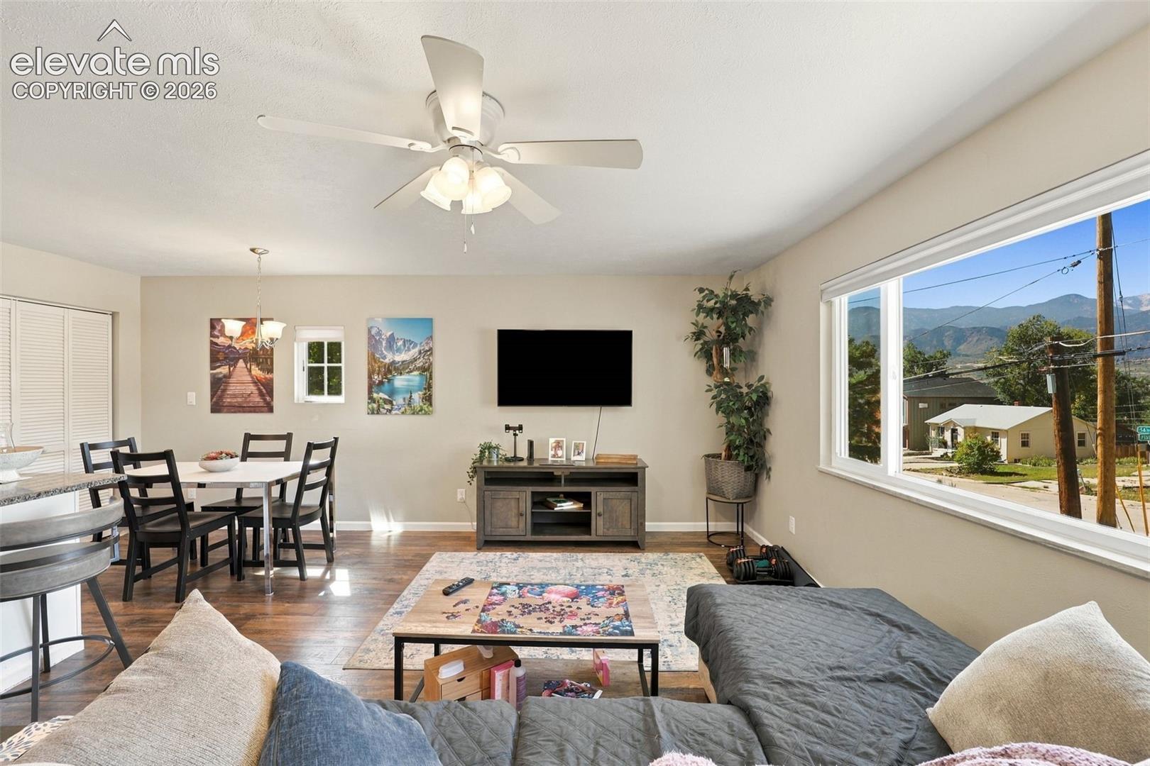 Listing photo 10 for 215 N 14th Street
