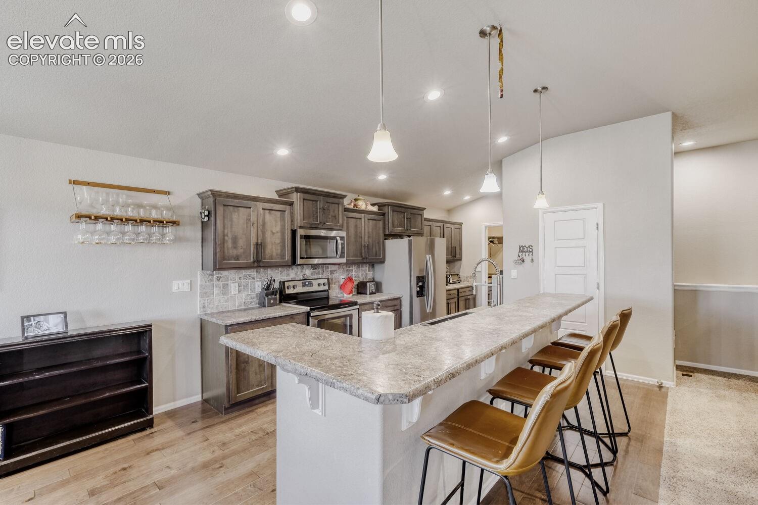 Listing photo 10 for 555 N Verbena Drive