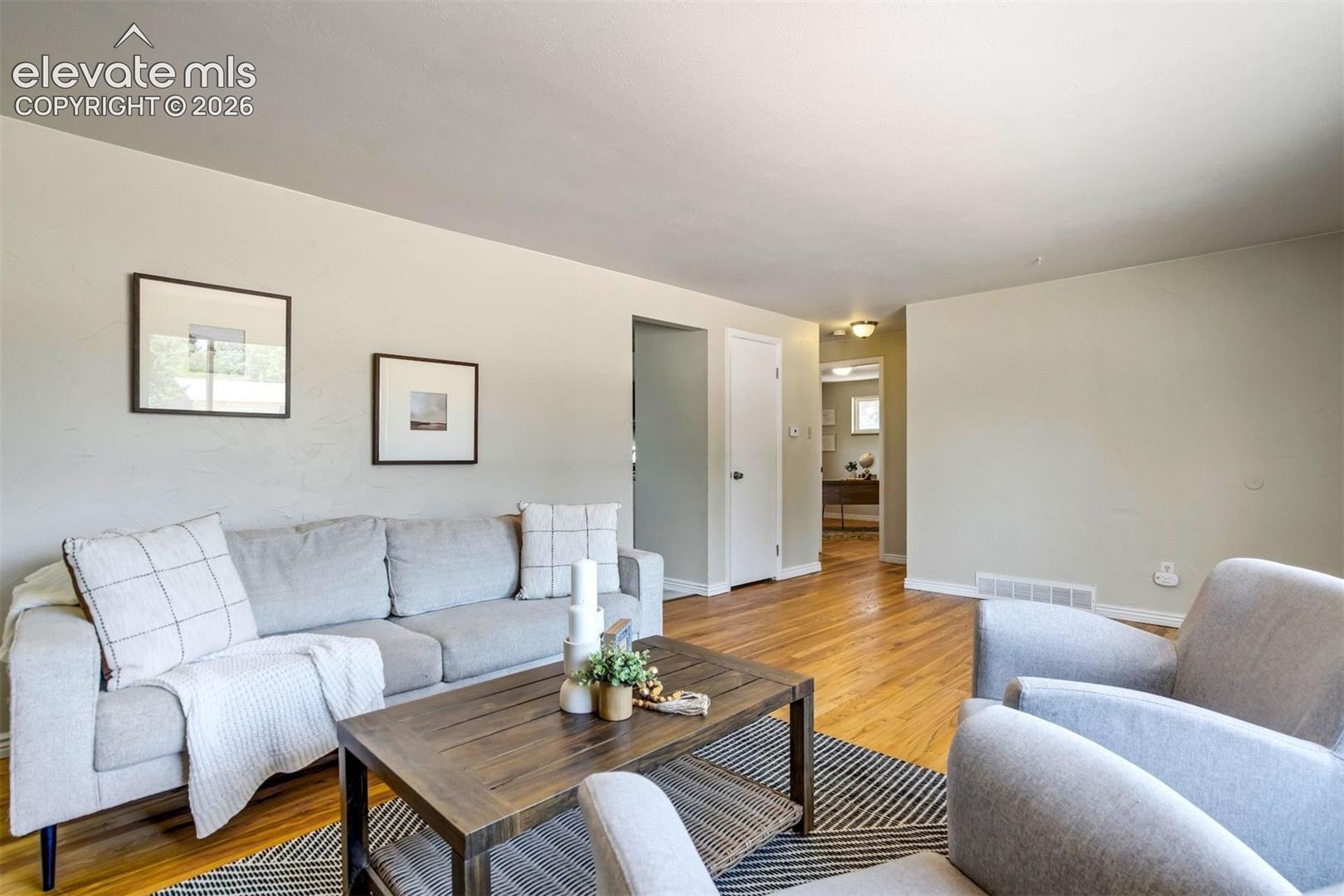 Listing photo 4 for 65 S Roosevelt Street