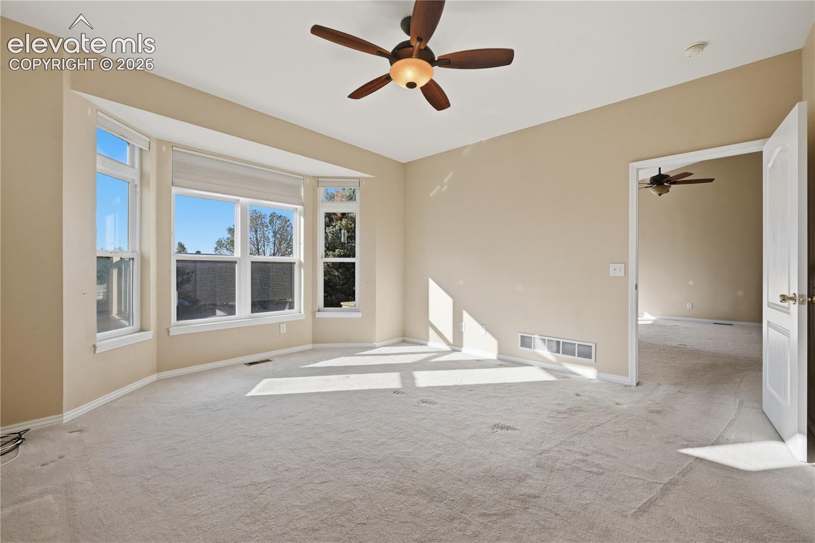 Listing photo 16 for 6639 Range Overlook Heights