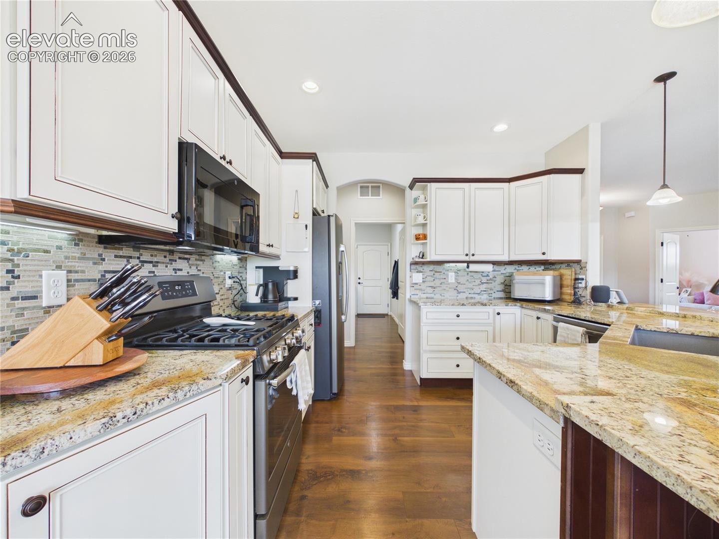 Listing photo 11 for 58 S Villa Del Sol Court