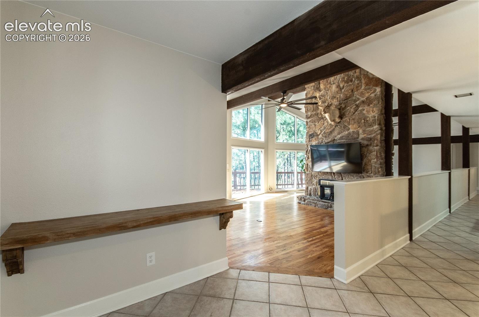 Listing photo 14 for 17360 E Caribou Drive