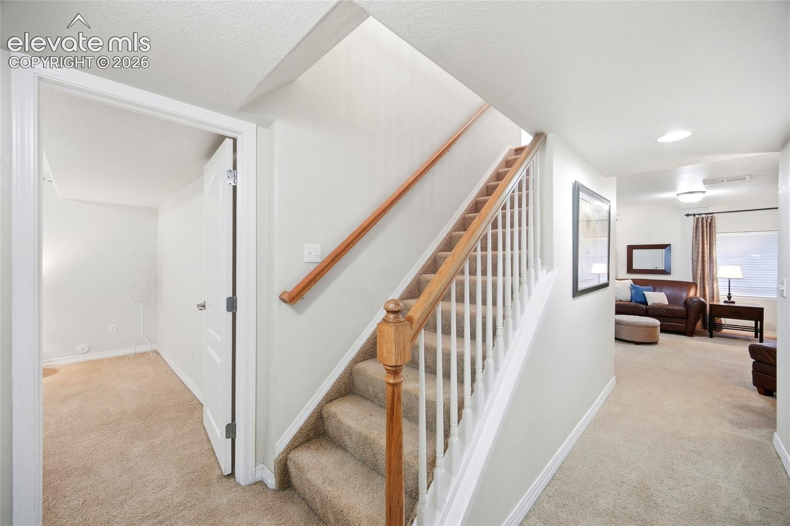 Listing photo 30 for 209 Avocet Loop