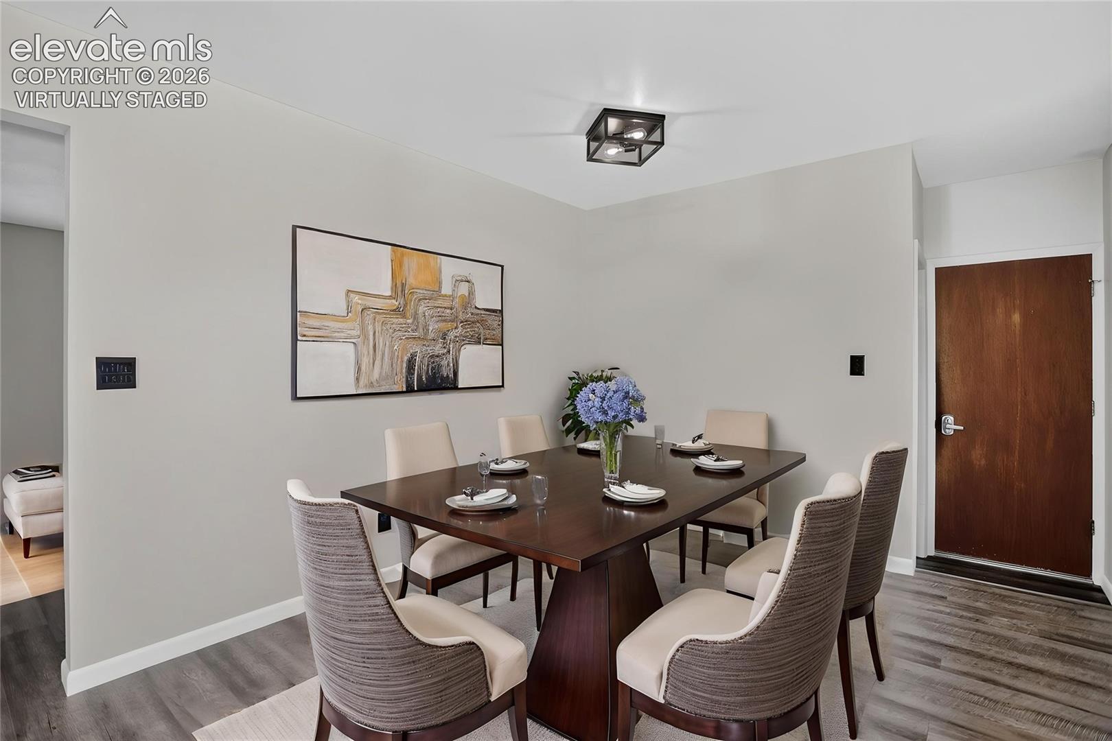 Listing photo 6 for 4619 Sprucewood Drive