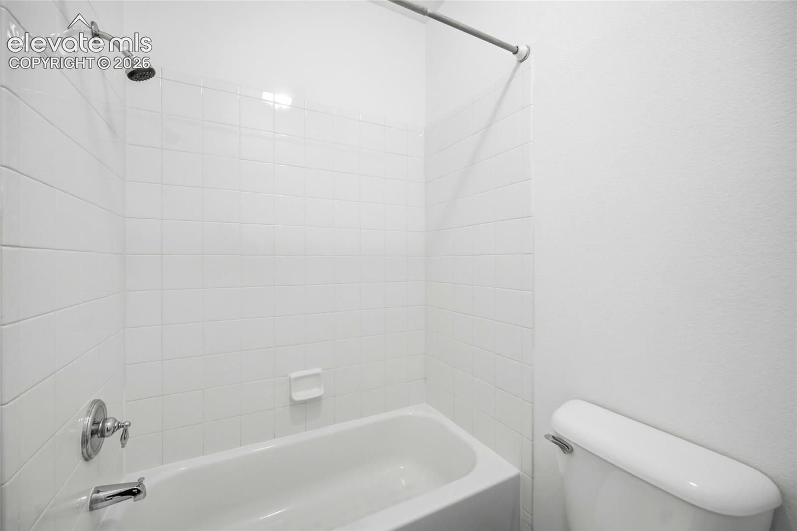 Listing photo 30 for 12354 Pine Valley Circle
