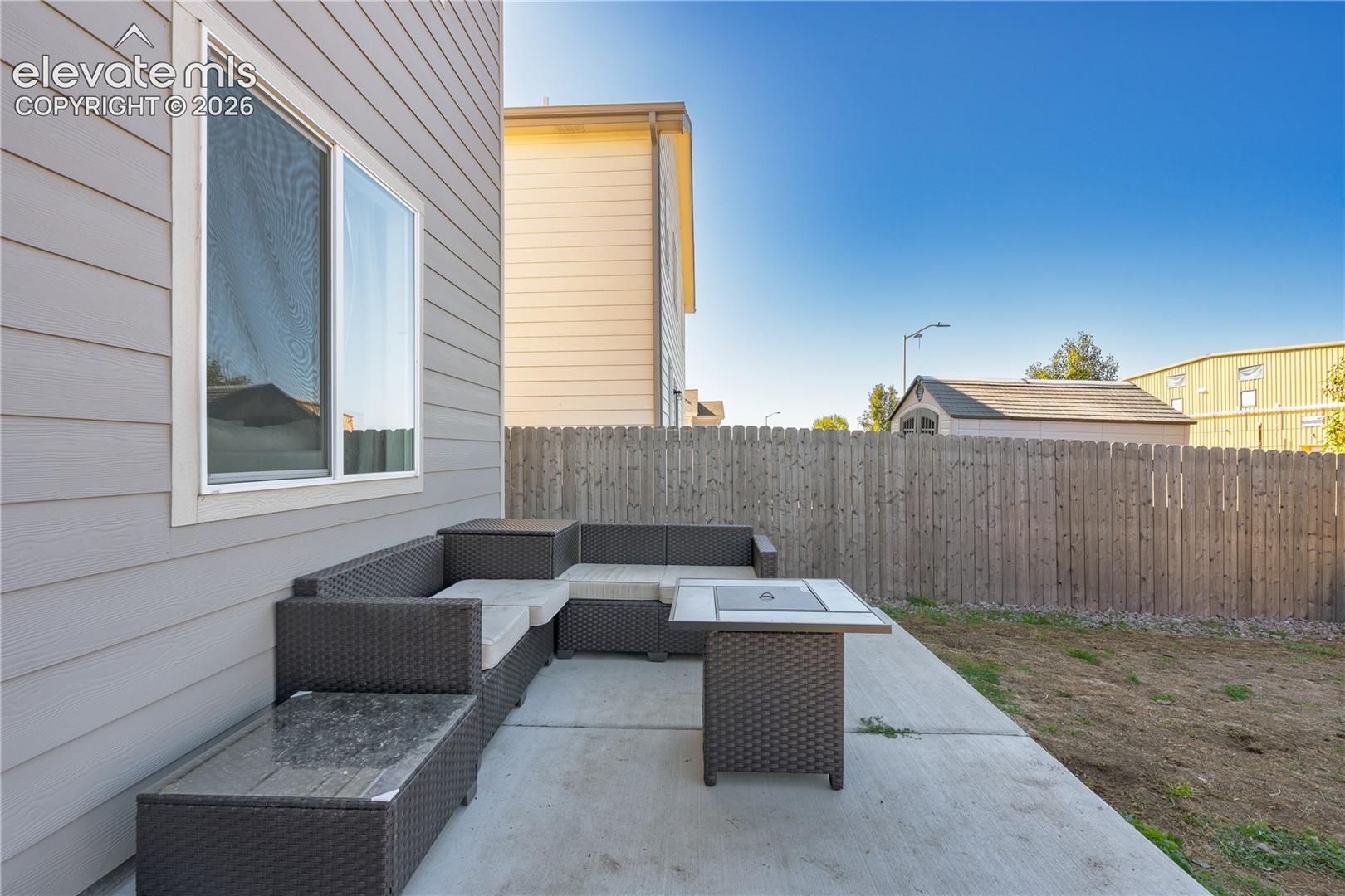 Listing photo 24 for 924 Bidwell Drive