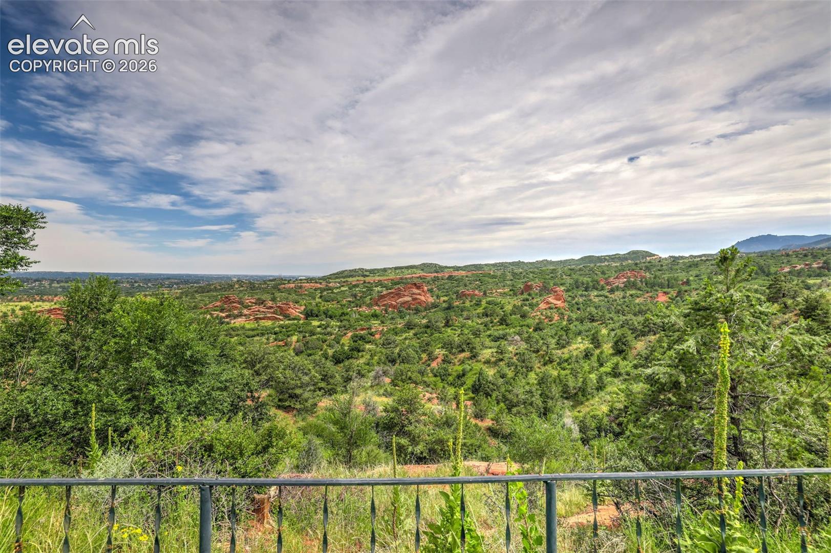 Listing photo 2 for 223 Crystal Hills Boulevard
