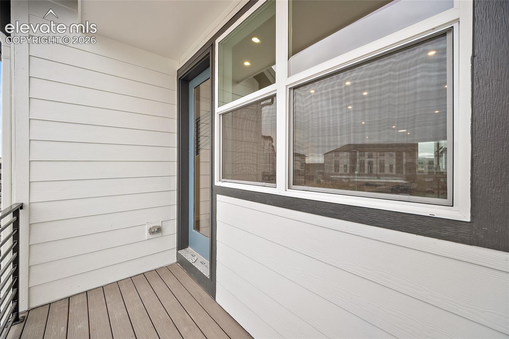 Listing photo 16 for 2256 Peridot Loop Heights