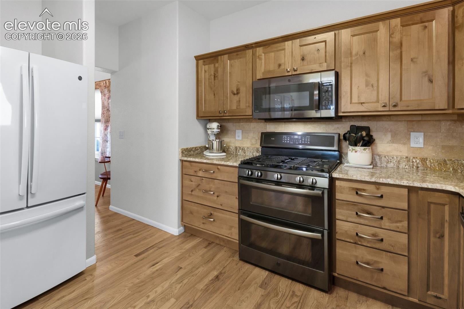 Listing photo 7 for 8965 Theriot Road
