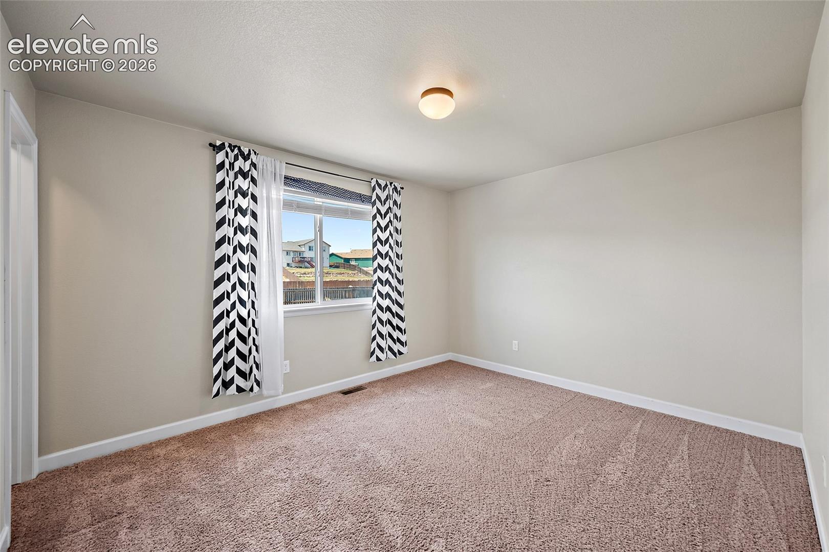 Listing photo 26 for 7246 Dutch Loop