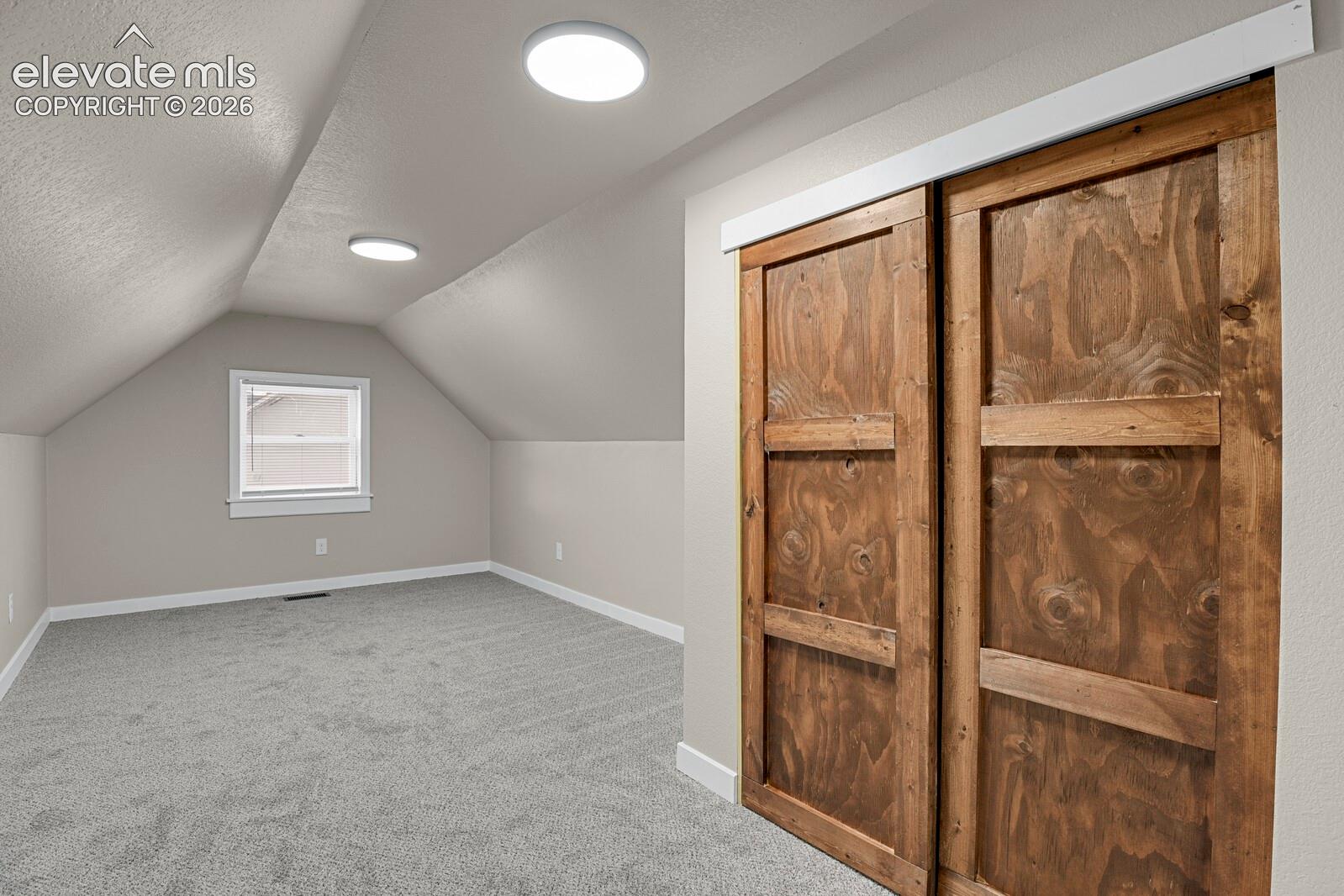 Listing photo 33 for 2614 Gunnison Street