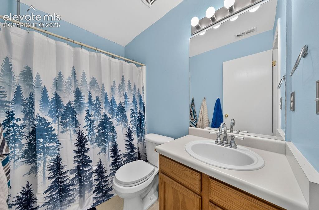 Listing photo 34 for 818 Hayloft Lane