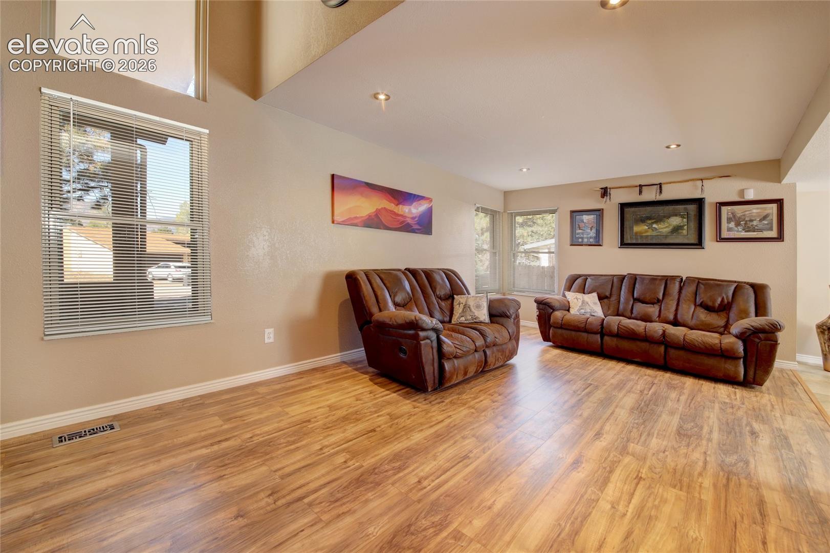Listing photo 28 for 6425 Galway Drive