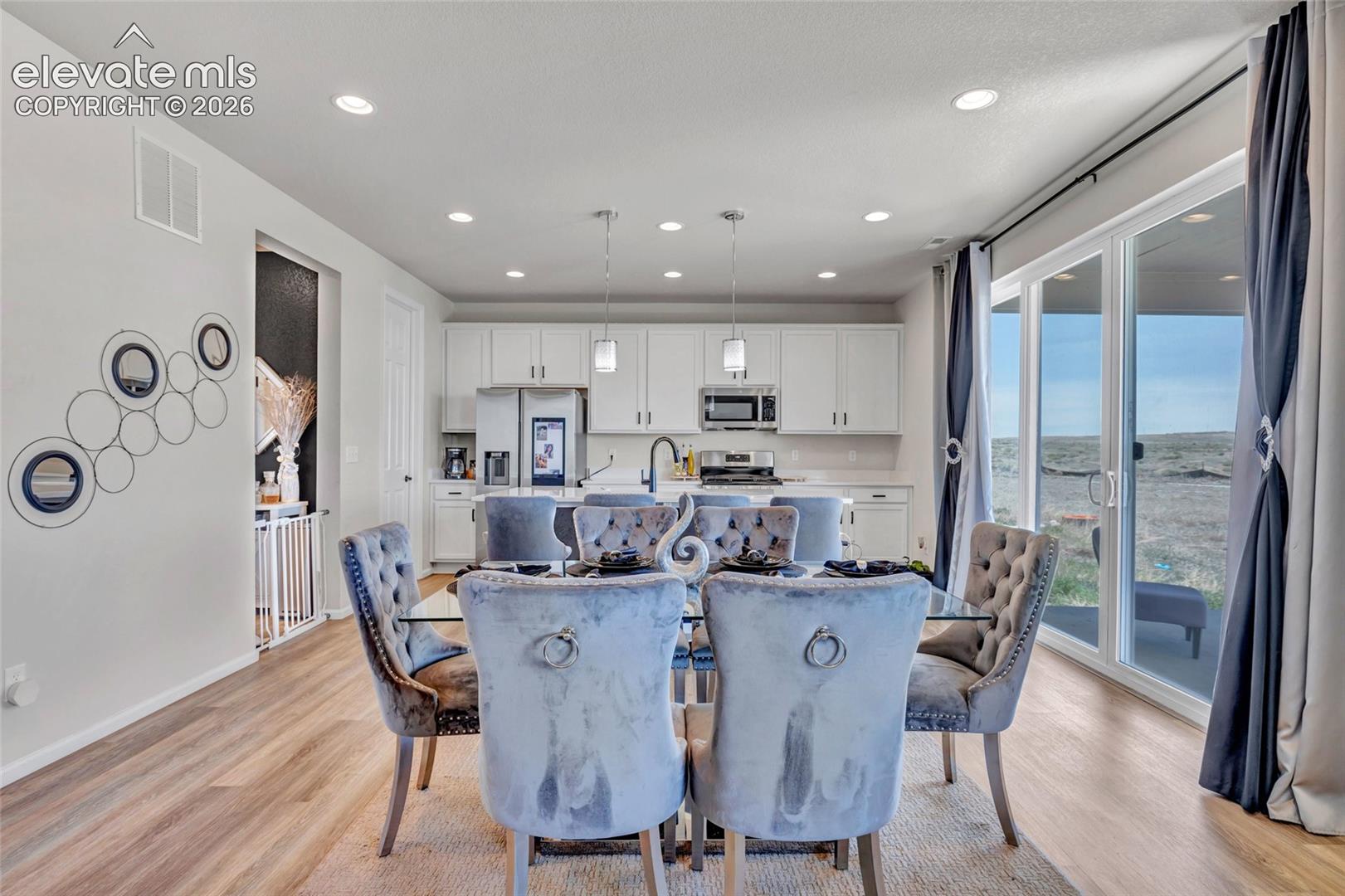 Listing photo 10 for 3434 Bella Luna Drive