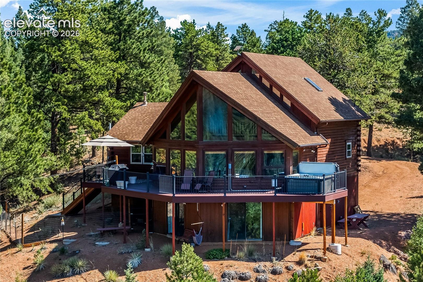 Listing photo 2 for 102 Douglas Fir Lane