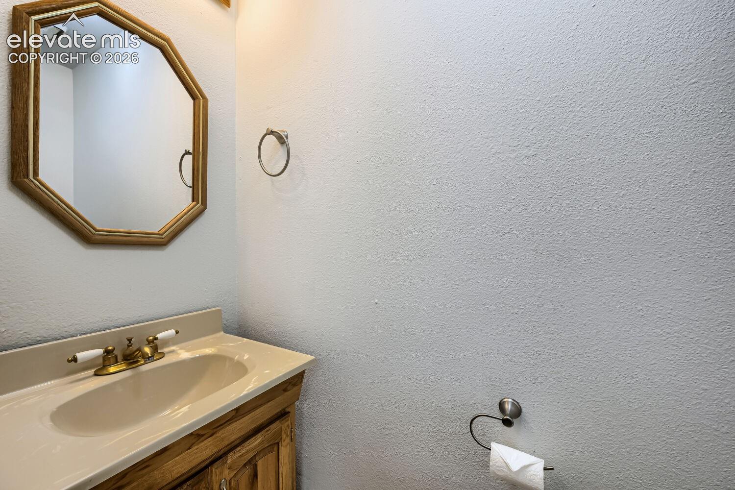 Listing photo 9 for 3515 Queen Anne Way