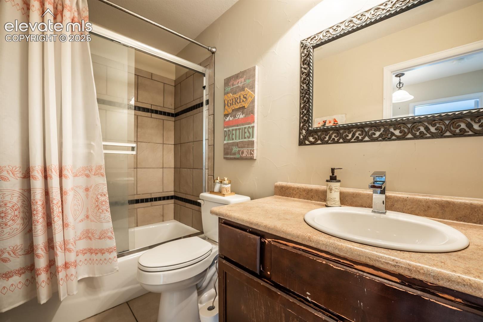 Listing photo 32 for 5078 Hummingbird Court