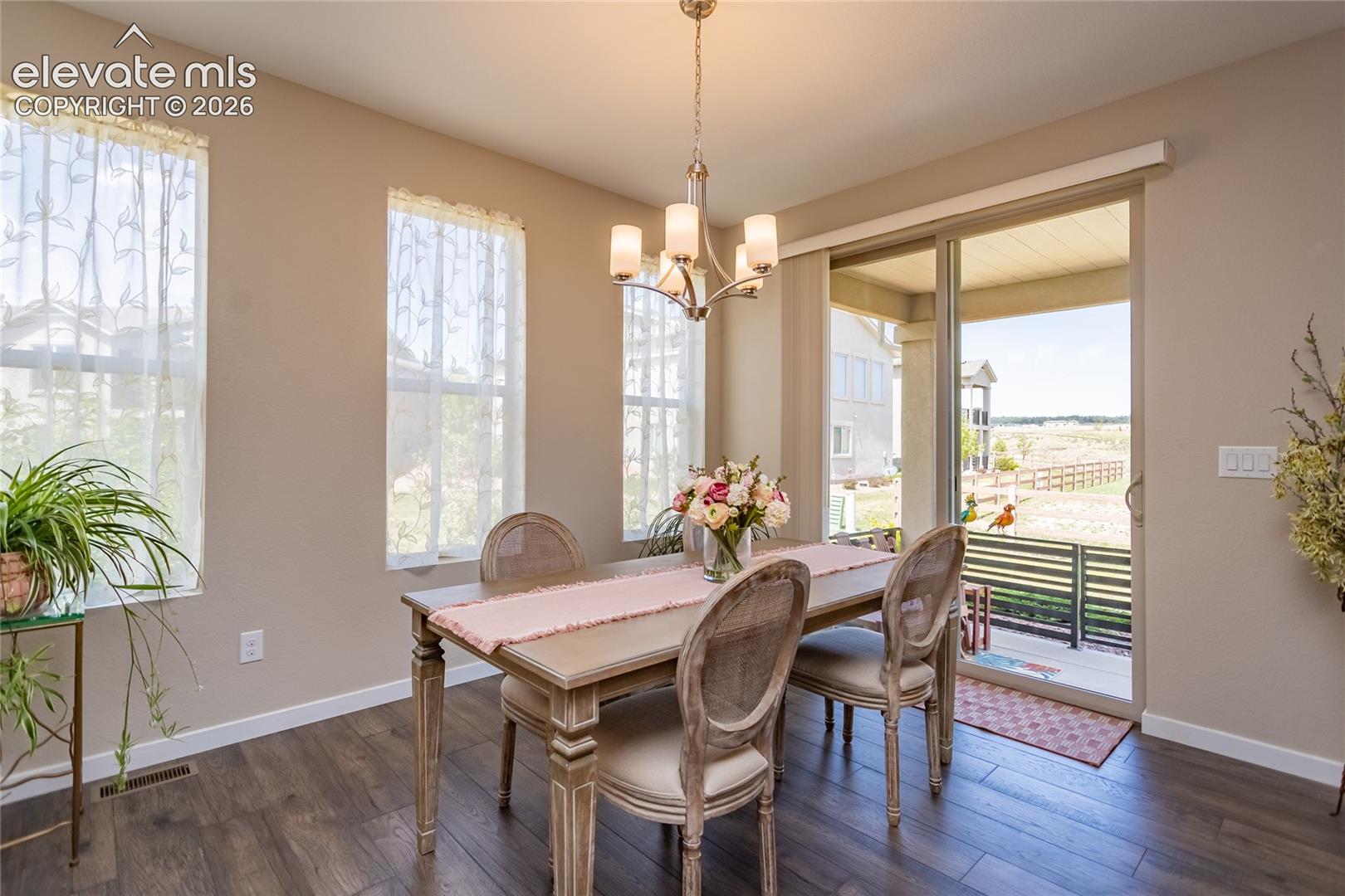 Listing photo 11 for 6340 Harney Drive