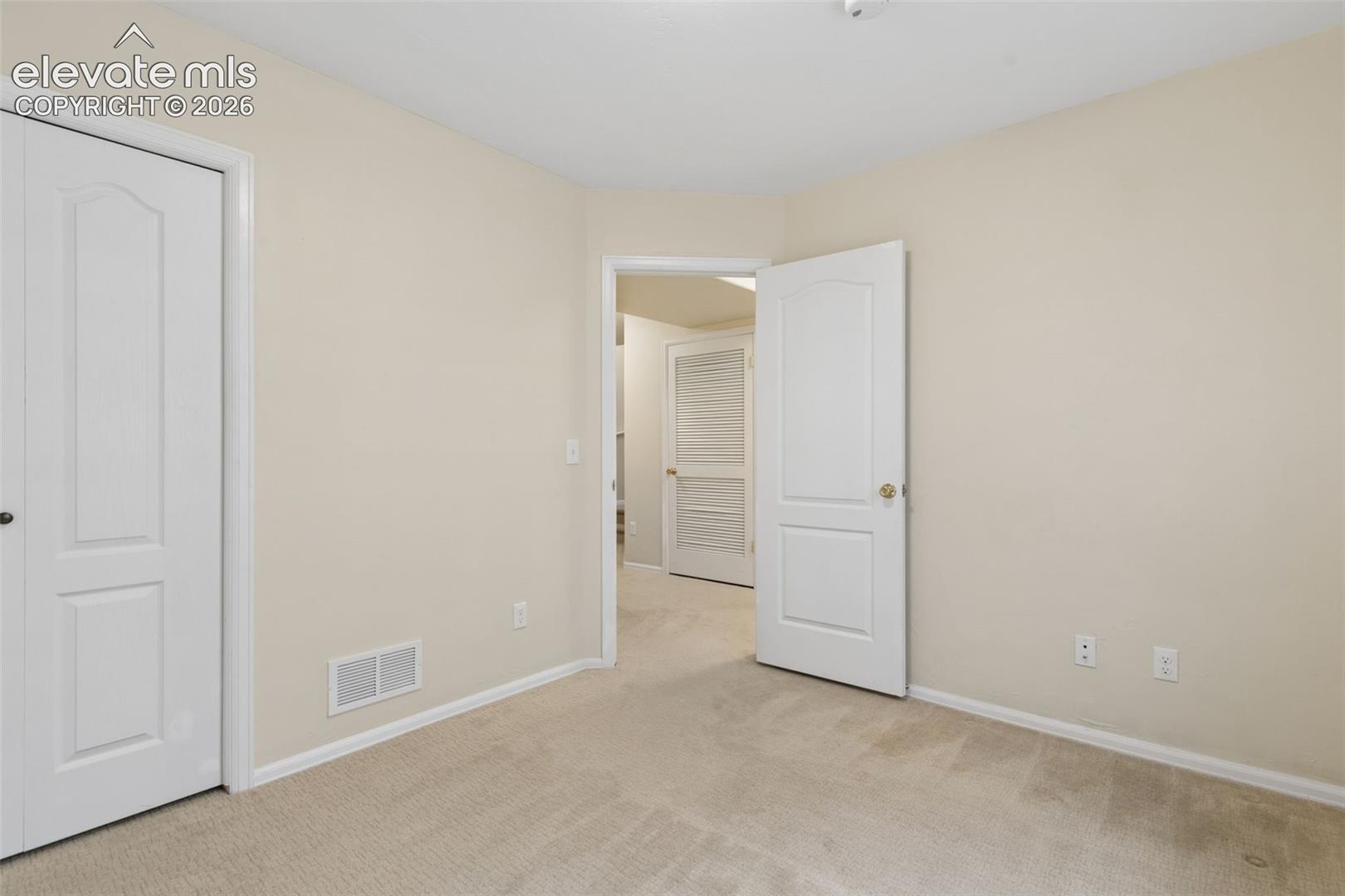 Listing photo 26 for 3021 Virginia Avenue